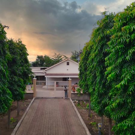 Kilimanjaro Country House Moshi Luaran gambar