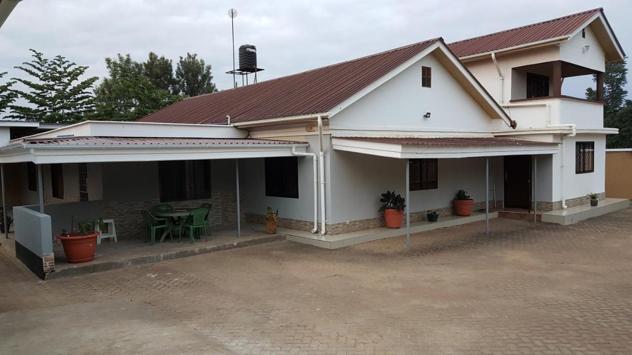 Kilimanjaro Country House Moshi Luaran gambar