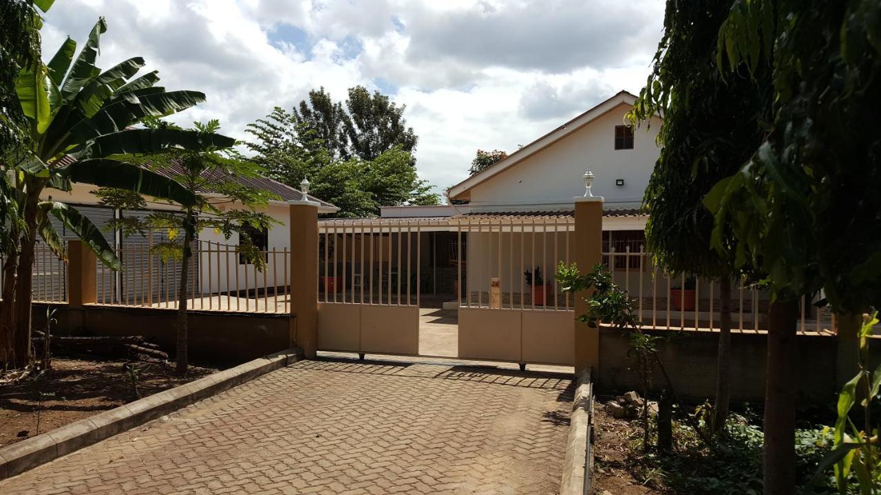 Kilimanjaro Country House Moshi Luaran gambar